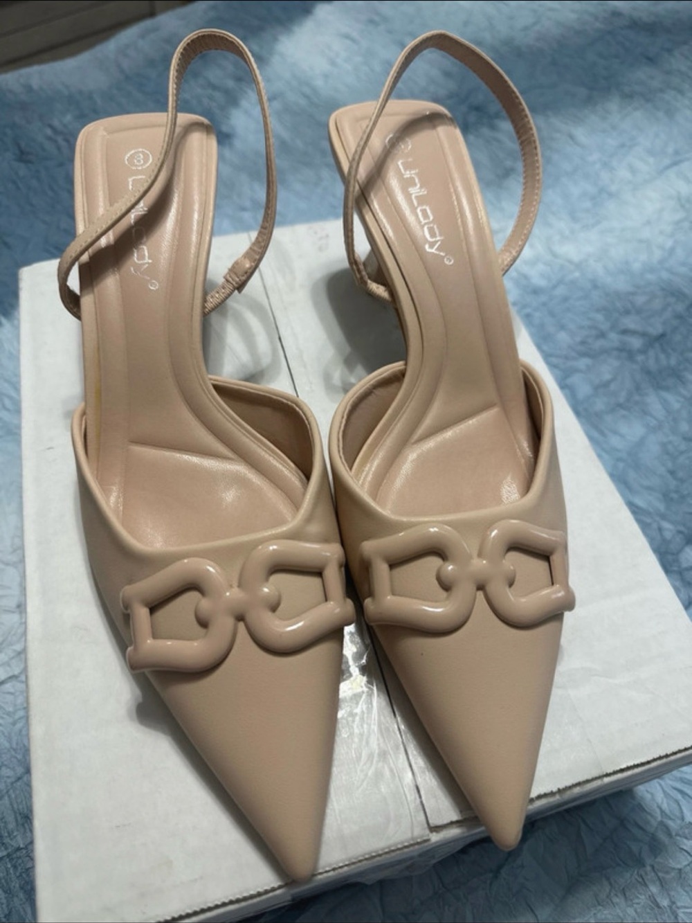 Beige Pointed Slingback kitten Heels with Chain-Link Accent